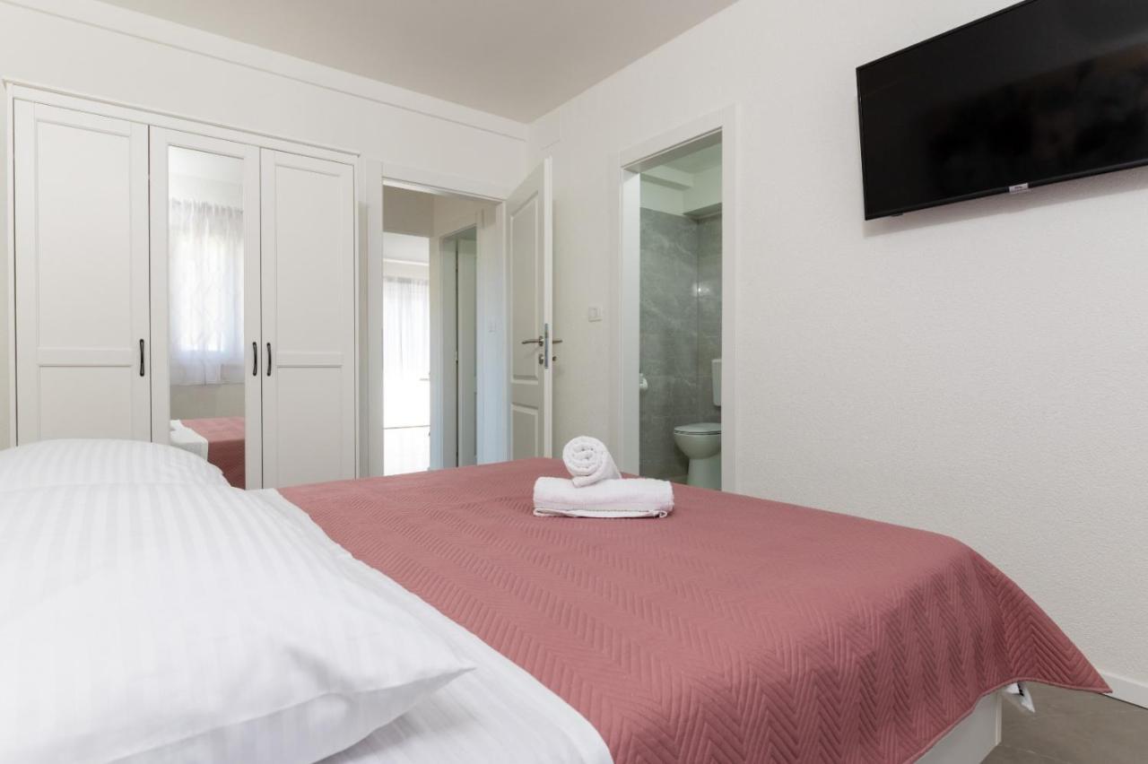 Apartment Vuletin Kaštela Εξωτερικό φωτογραφία