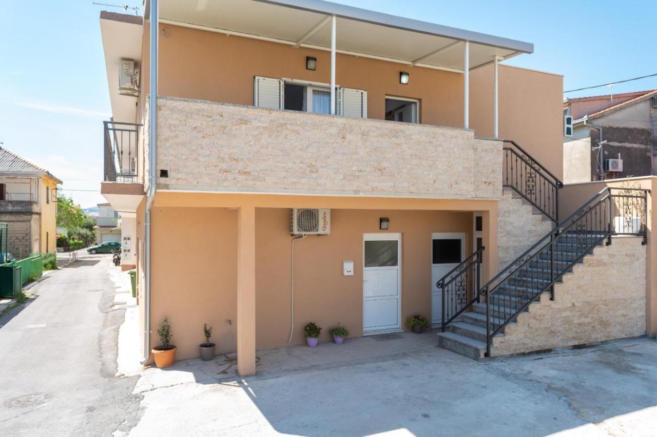 Apartment Vuletin Kaštela Εξωτερικό φωτογραφία
