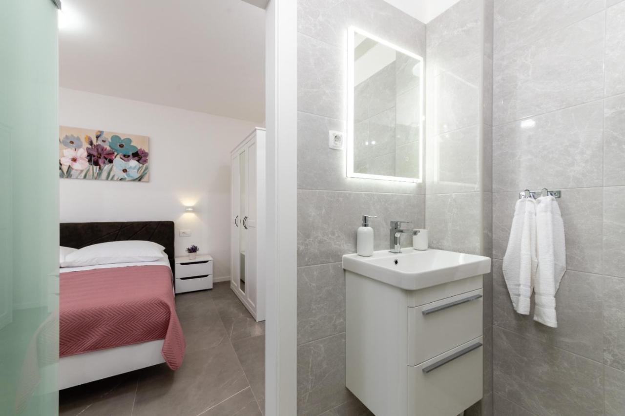Apartment Vuletin Kaštela Εξωτερικό φωτογραφία