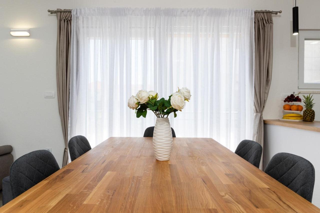 Apartment Vuletin Kaštela Εξωτερικό φωτογραφία