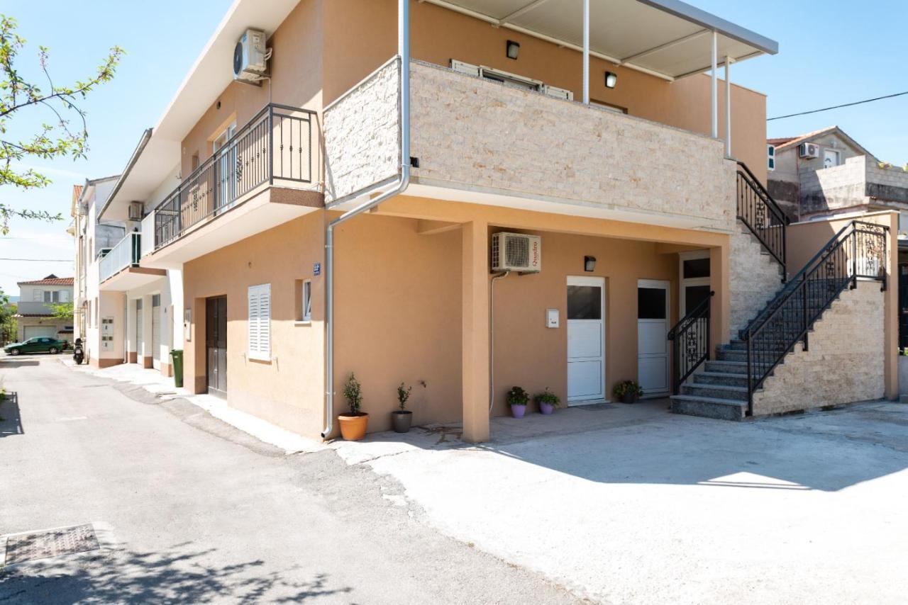 Apartment Vuletin Kaštela Εξωτερικό φωτογραφία